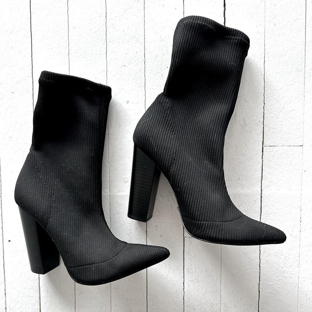 Steve Madden Siena stretch ankle booties